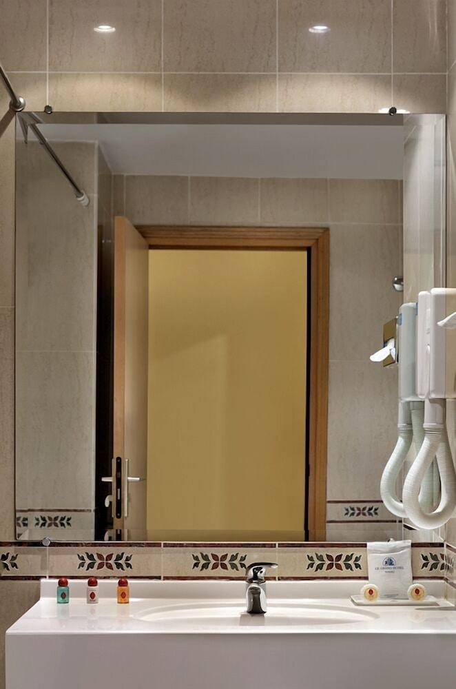 Dunia Hotel Bamako ACI 2000 24/24