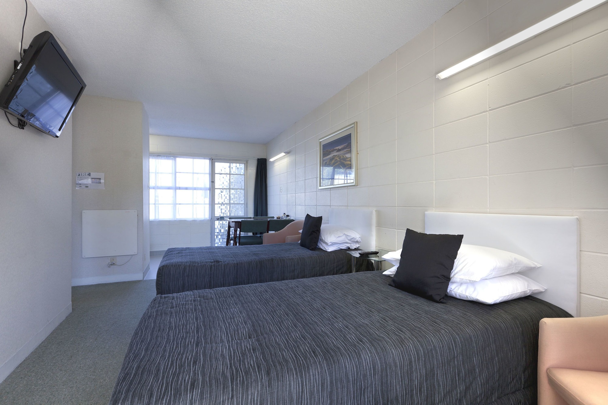1 BEDROOM, APARTMENT