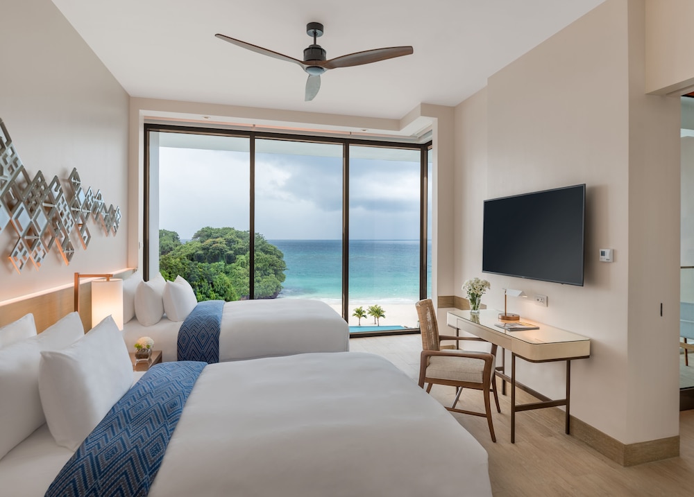 Crimson Resort & Spa Boracay 48/62