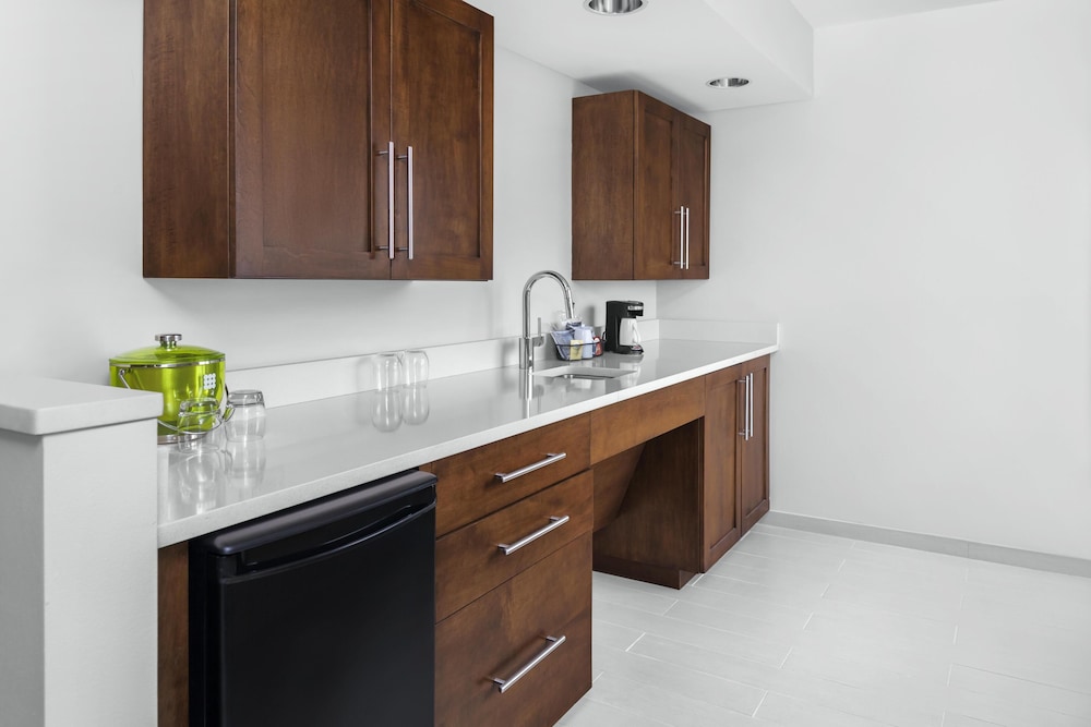 Hyatt Place Athens Downtown 7/62