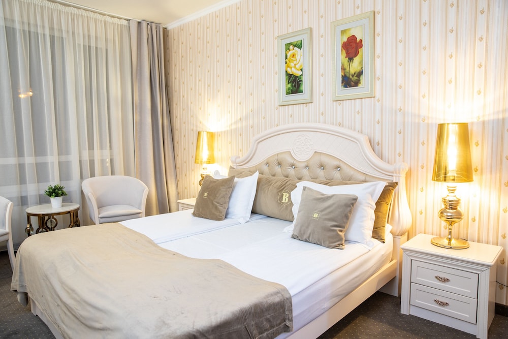 Hotel Carpathia 12/68