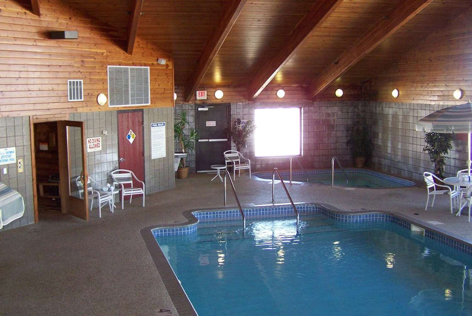 Red Lion Inn & Suites Grimes 14/29