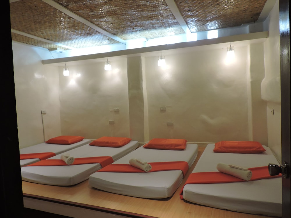 Orange Mangrove Pension House by SMS Hospitality 39/60