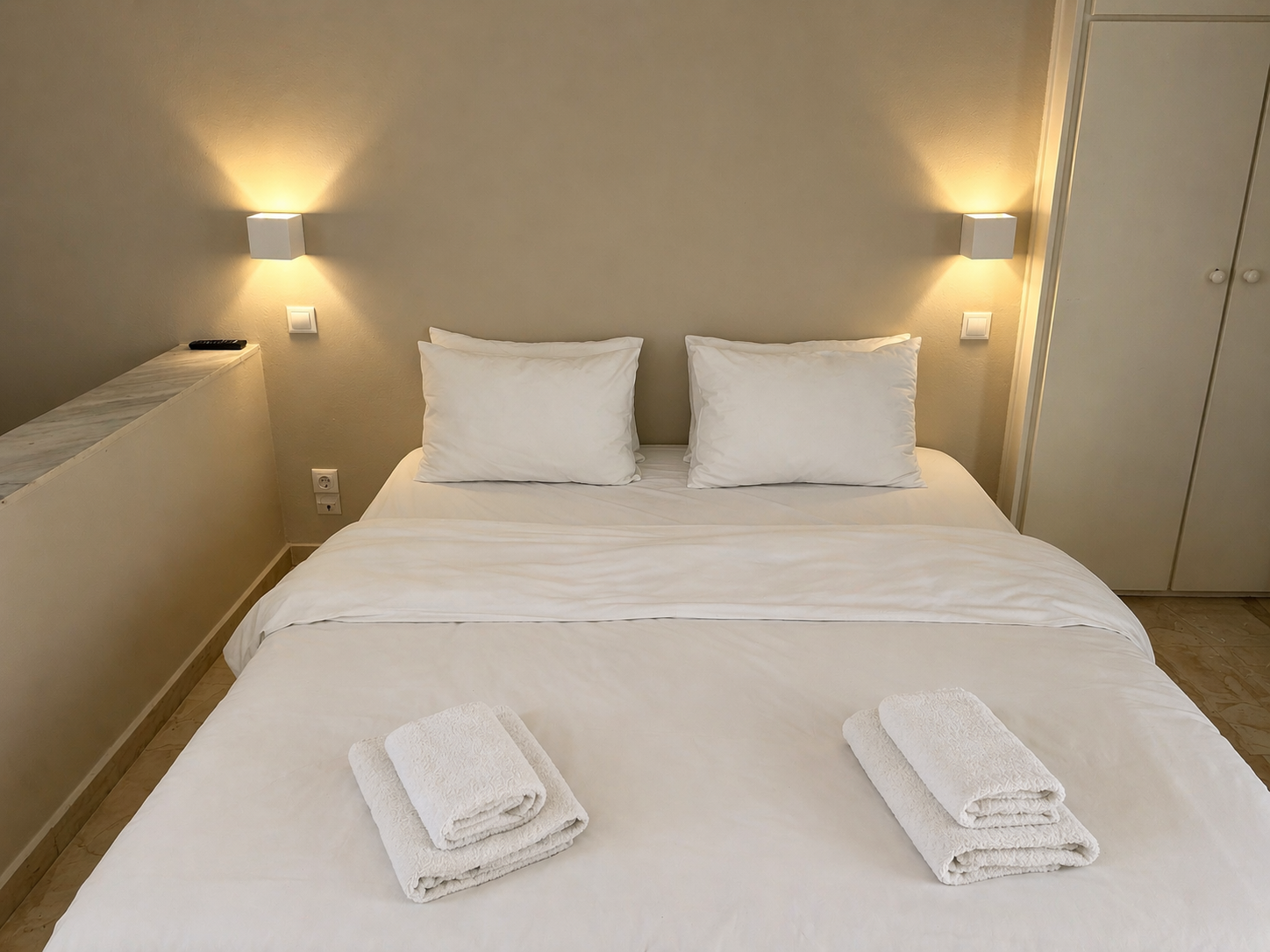 Master, Apartment, Garden or Pool View, Two Story