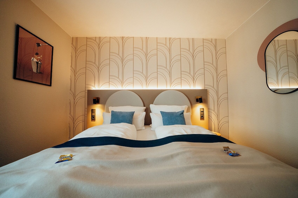 STANDARD, DOUBLE BED