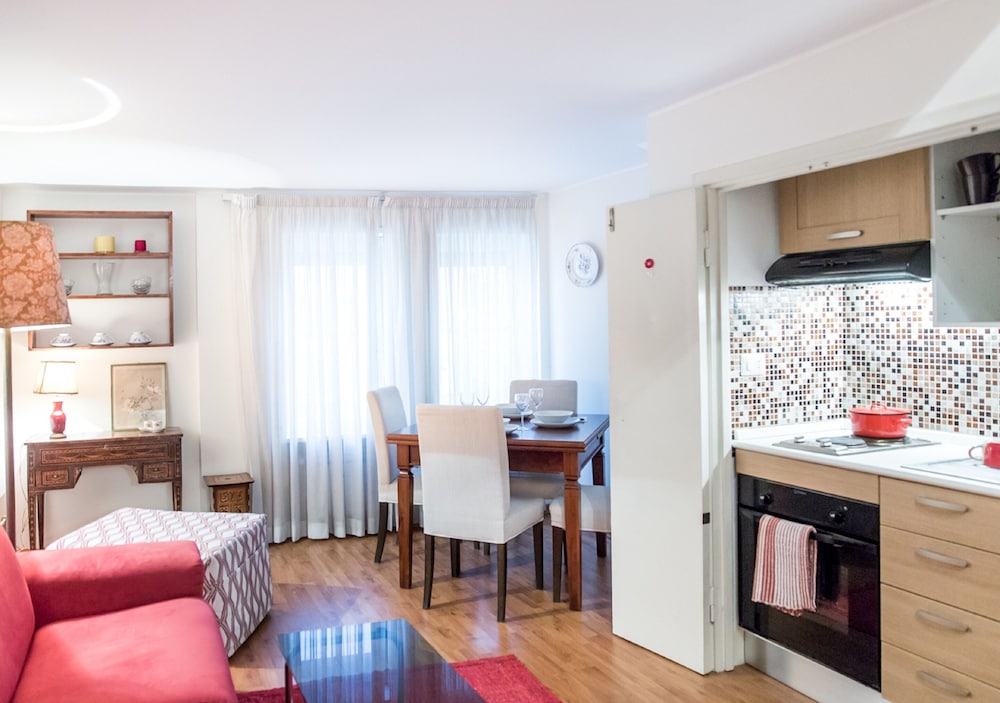 Rent In Rome - Appartamento Archimede 15/19