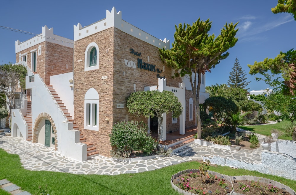 Naxos Beach Hotel 66/71