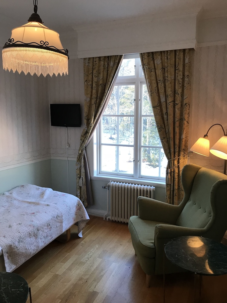 Hotell Plevnagården 14/36