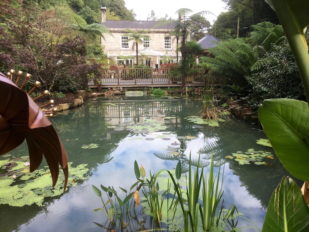 The Waterwheel Inn 40/50