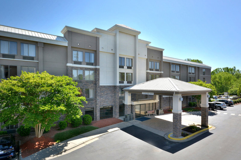 Holiday Inn Express Raleigh-Durham Airport 3/25