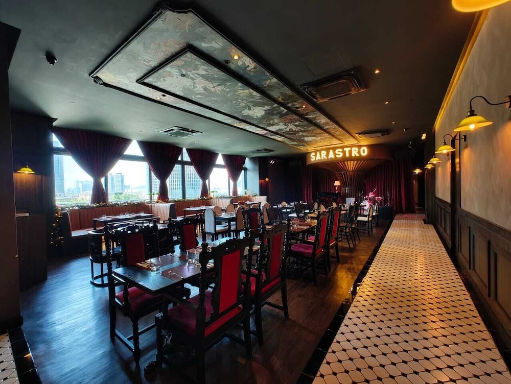 Tribeca Serviced Hotel 49/50
