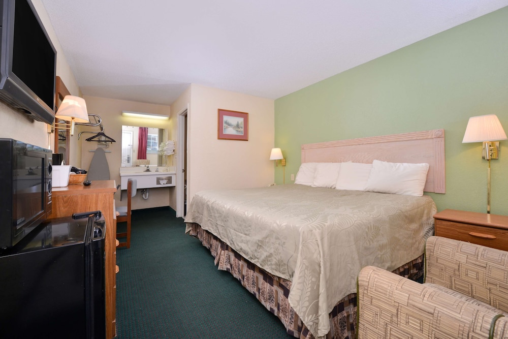 Americas Best Value Inn Edenton 16/36