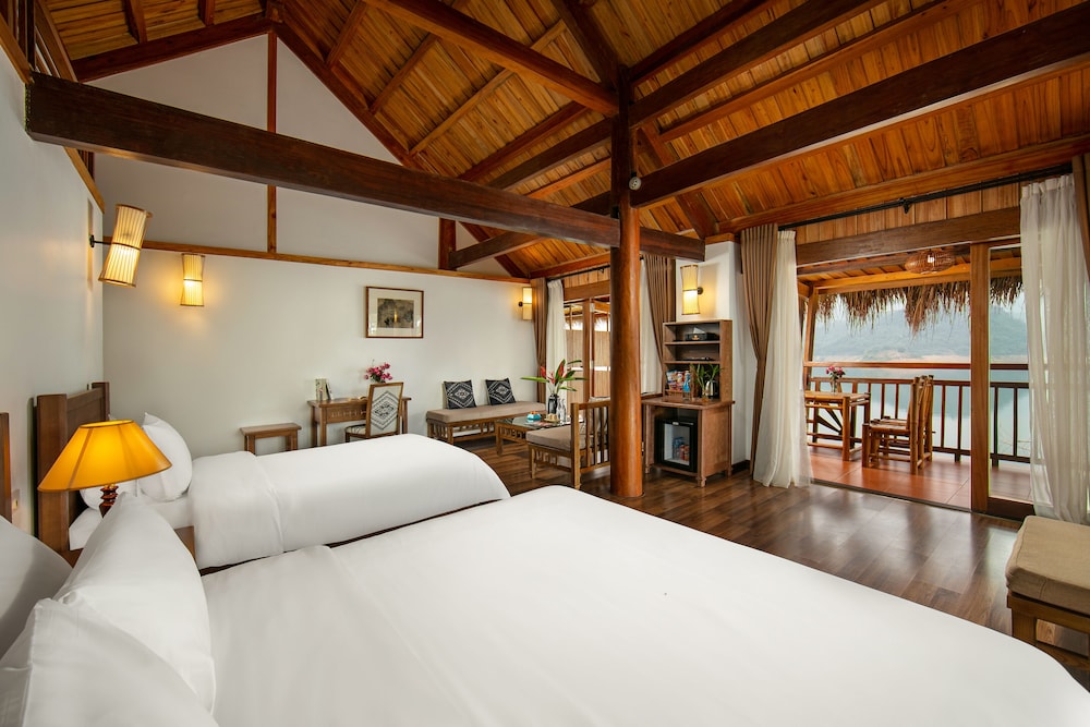 Mai Chau Hideaway Lake Resort 28/72