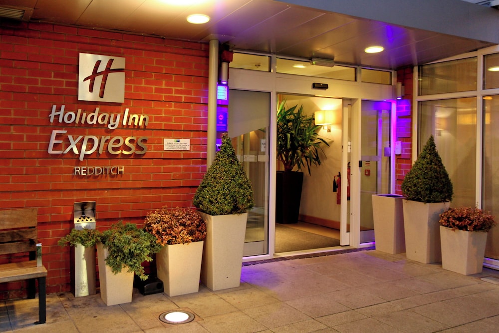 Holiday Inn Express Birmingham Redditch 6/50