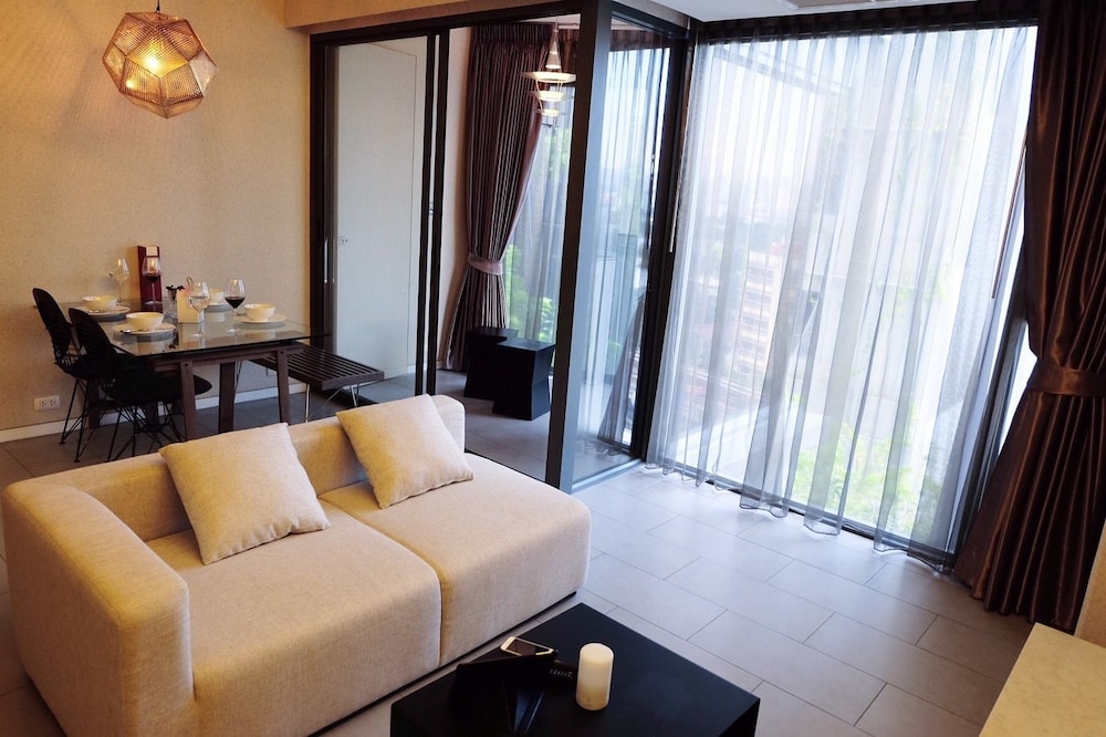 Boonrumpa Condotel 30/64