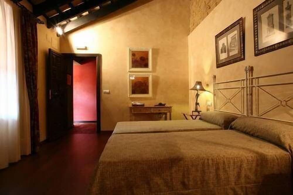 La Casona de Calderon Gastronomic And Boutique Hotel 25/50