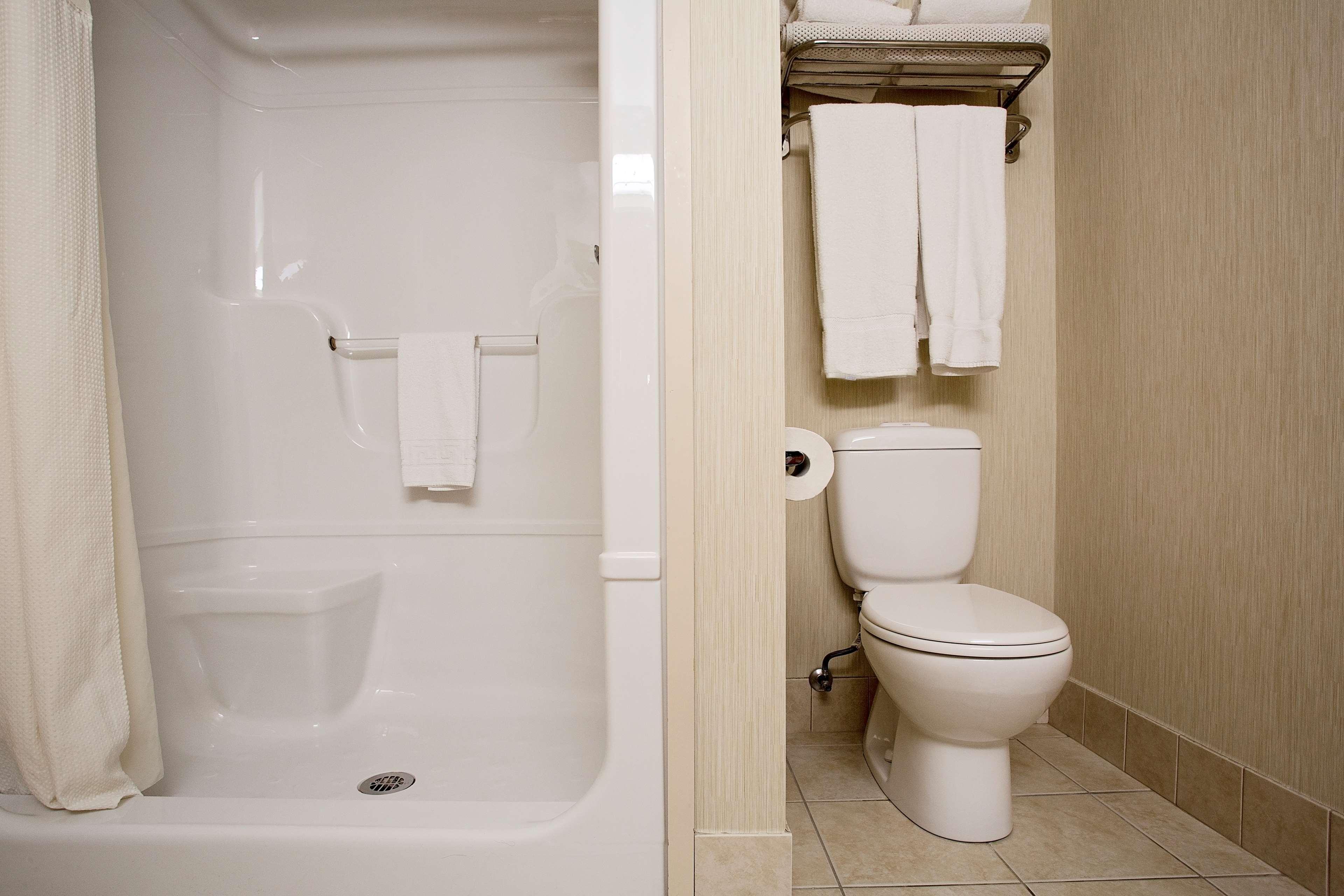 غرفة بسرير كينج، Best Western Inn On The Bay 3/4