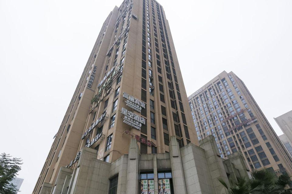 7 Days Inn (Chongqing University Town Xijie Pedestrian Street) 6/30