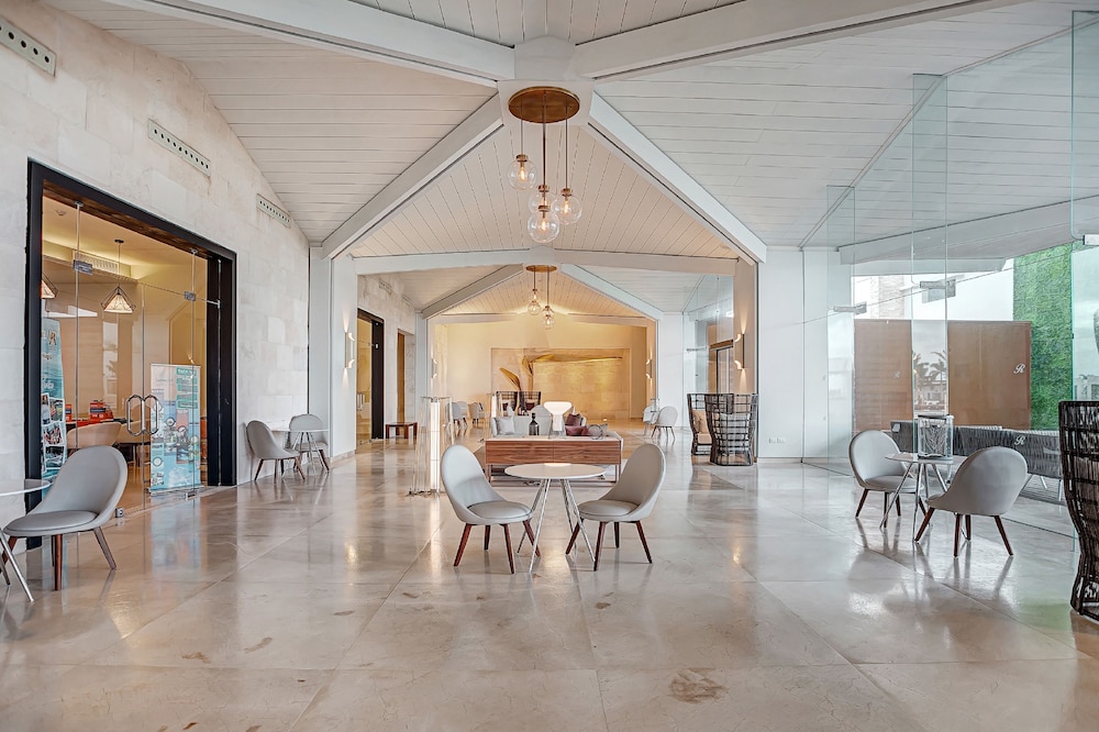 Royalton Blue Waters Montego Bay, An Autograph Collection All-Inclusive Resort 67/84