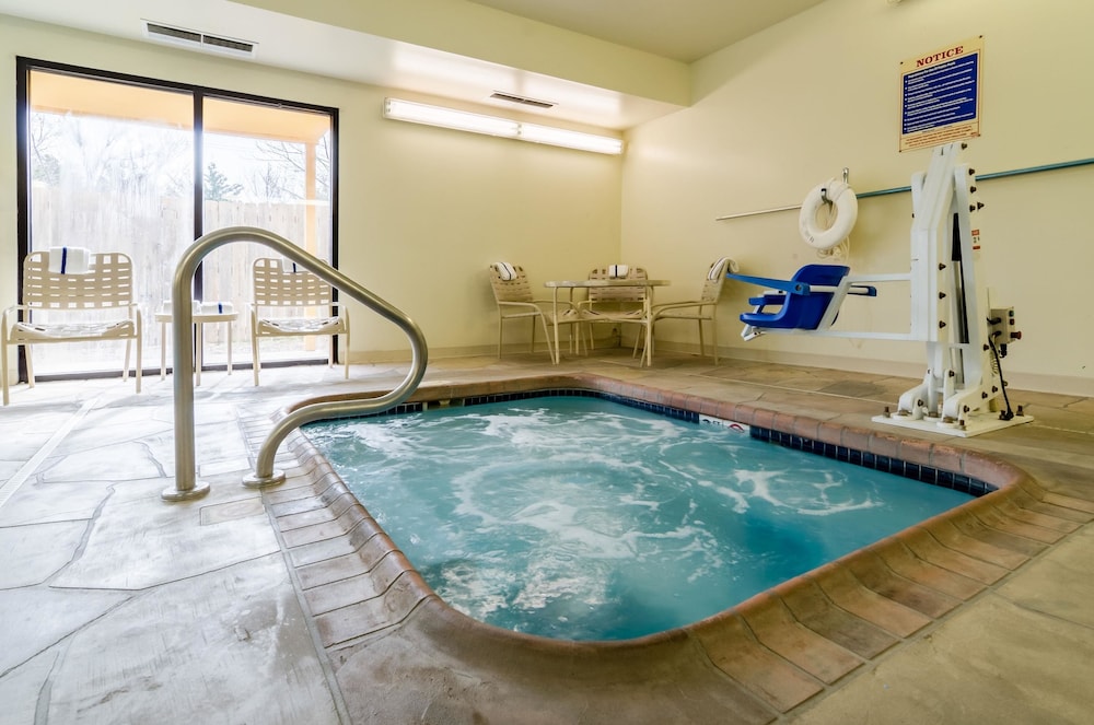 swimming pool spa