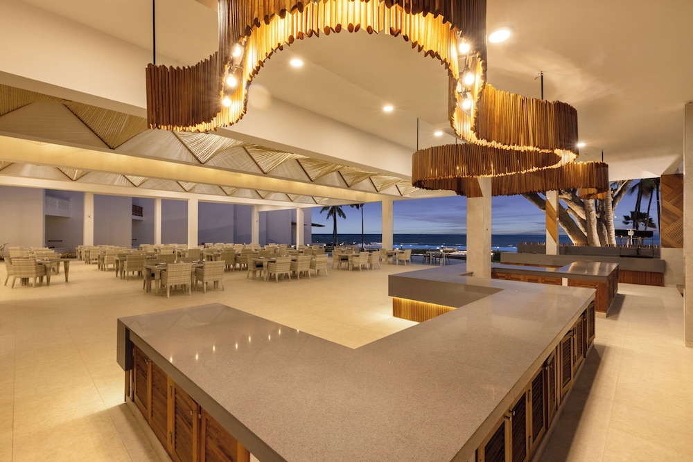 Bamburi Beach Hotel 14/74