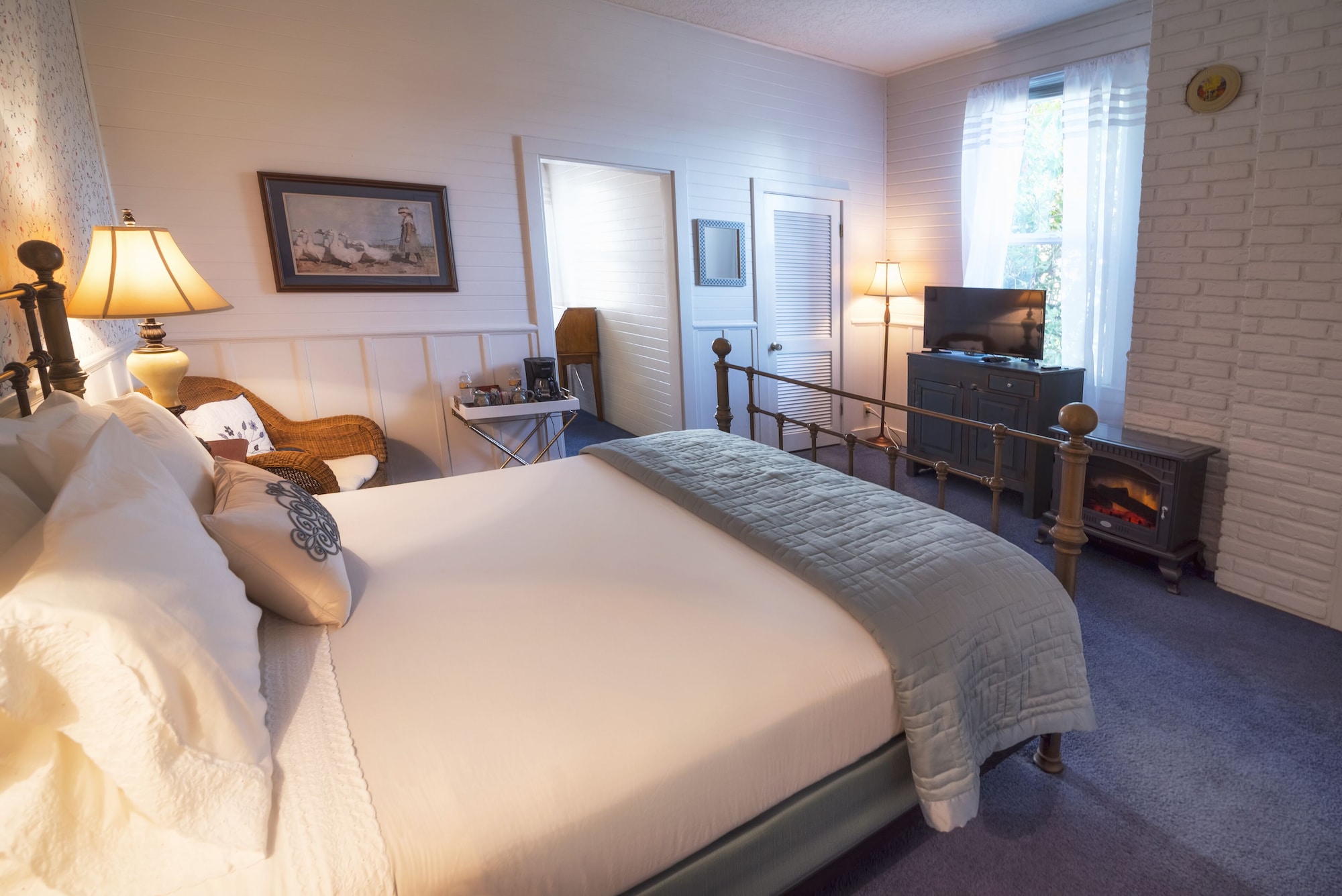 Gilbert, Suite, Queen Bed