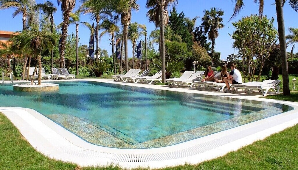 Presa Di Finica Hotel and Suites 45/50