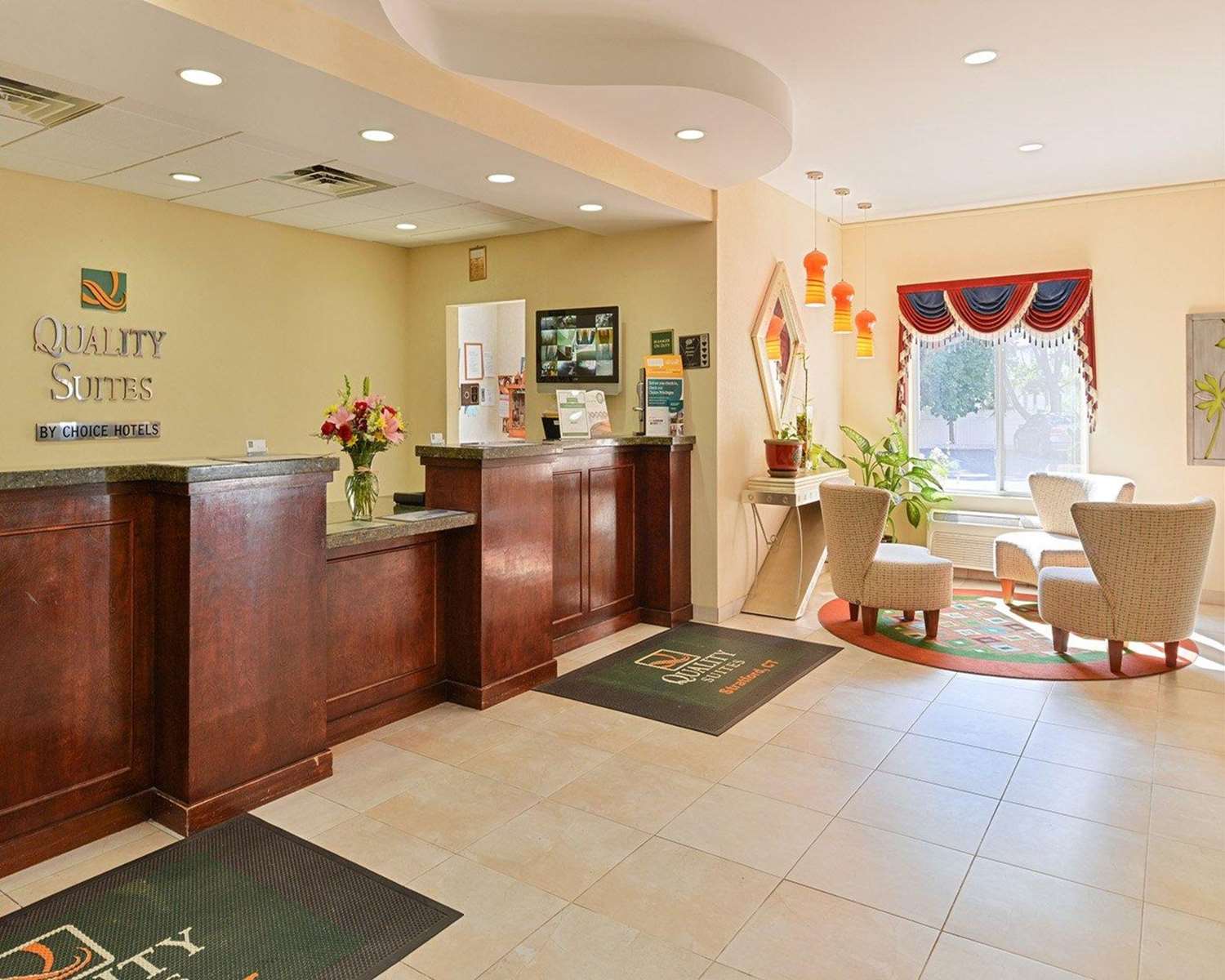 Quality Suites Stratford CT 7/37
