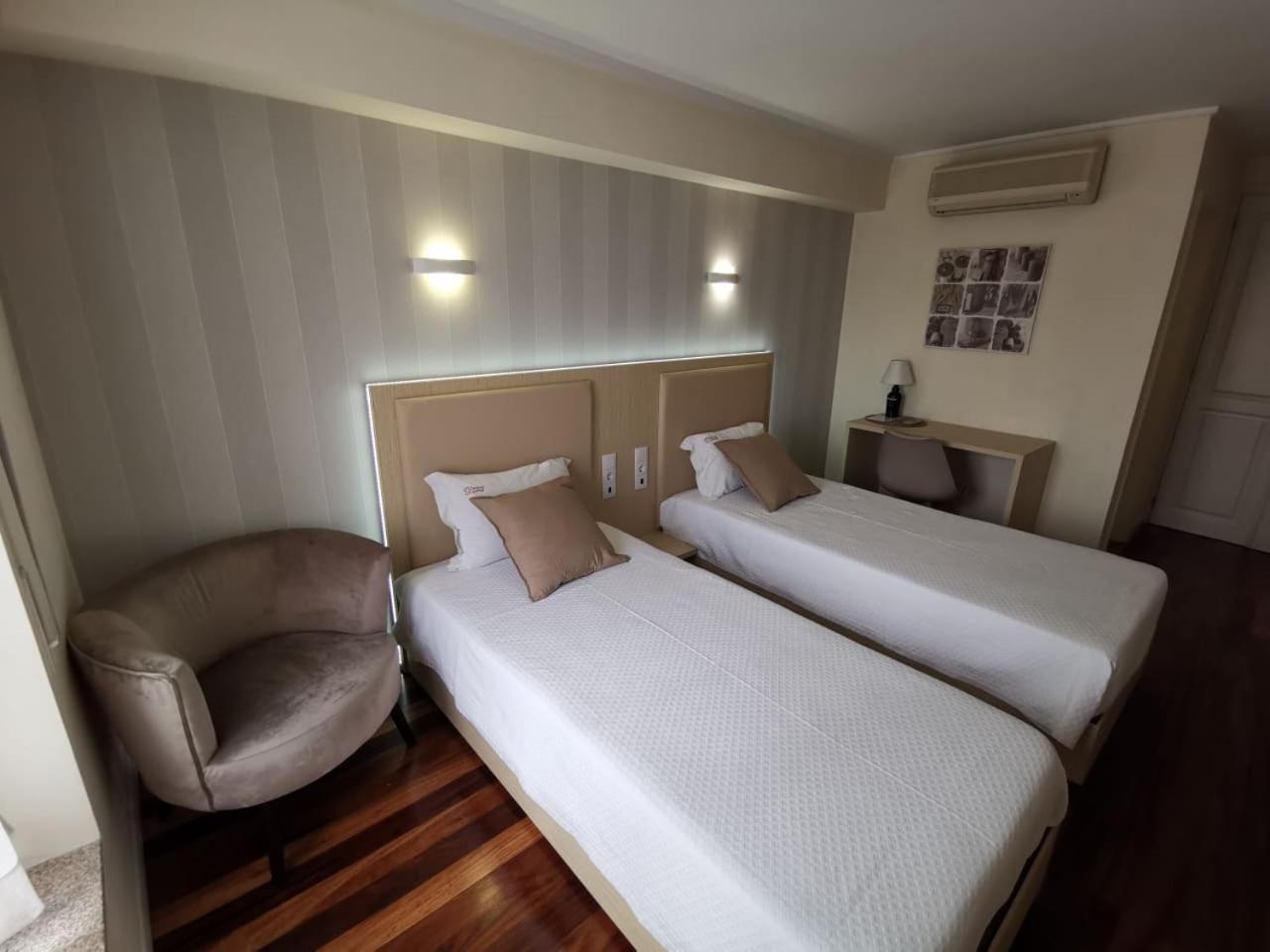 Hotel Residencial Dora 15/50