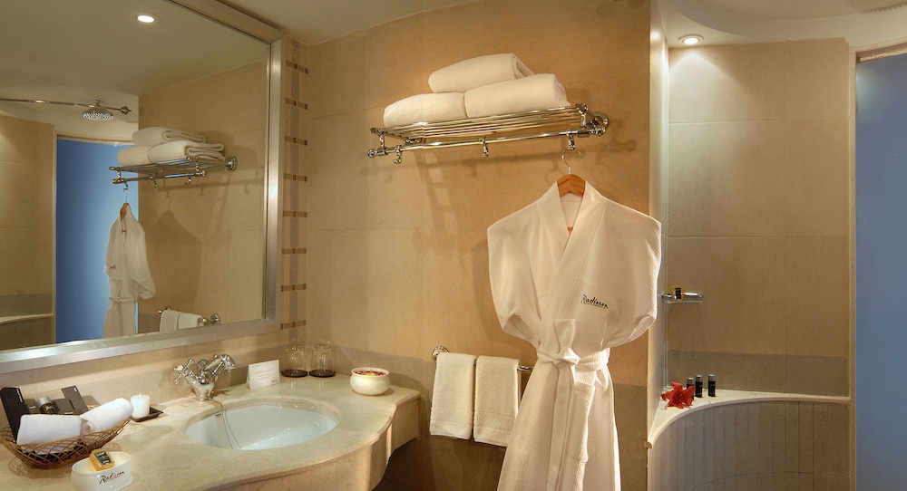 Park Plaza Chennai Omr 9/72