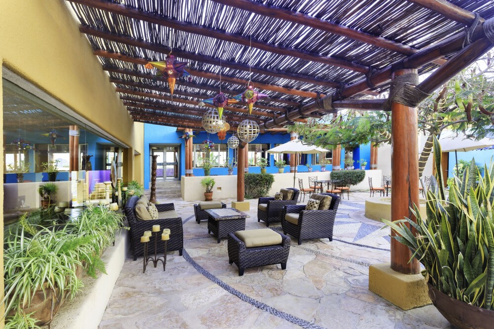 Los Patios Hotel 35/57