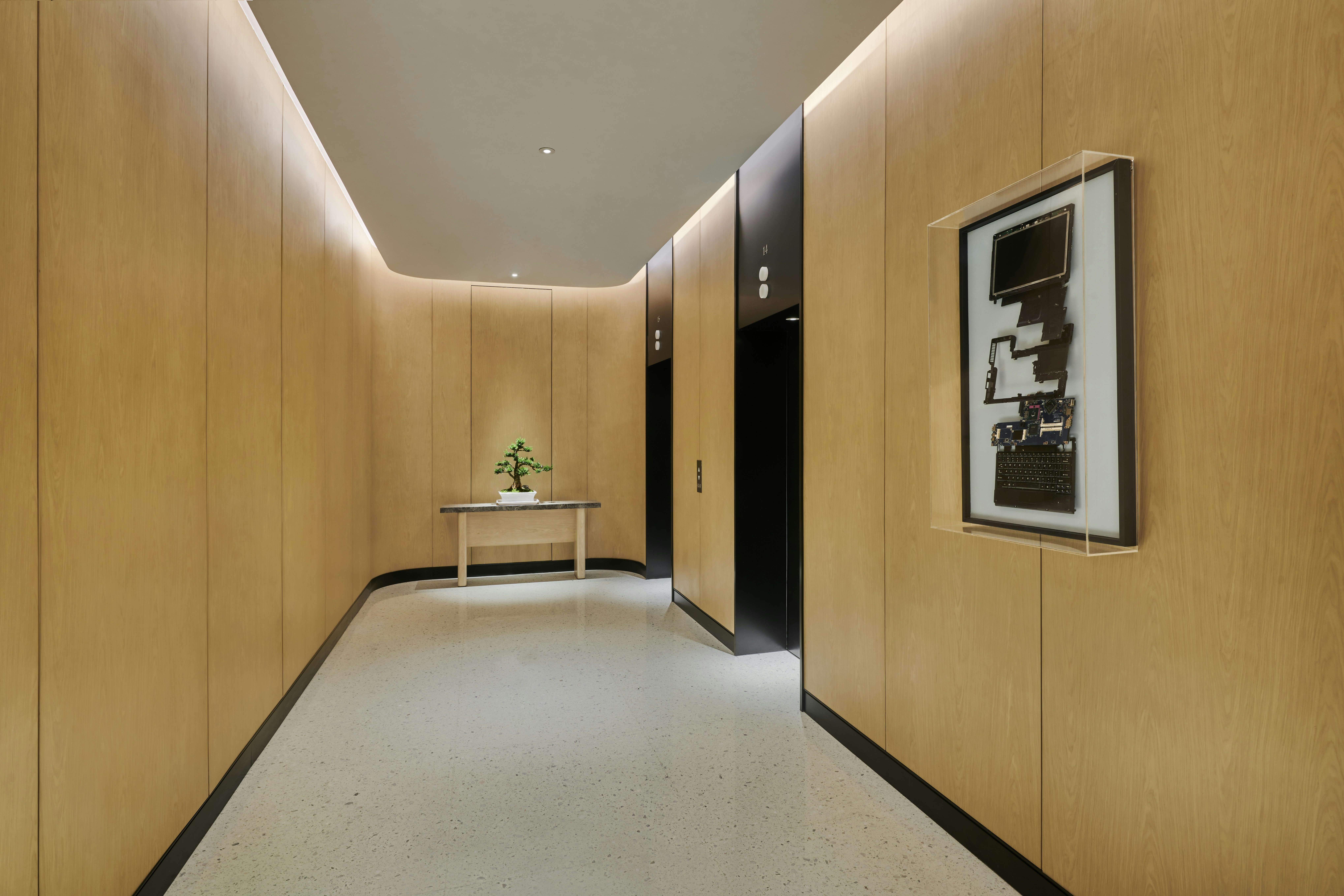 DoubleTree by Hilton Shenzhen Airport Residences 5/7