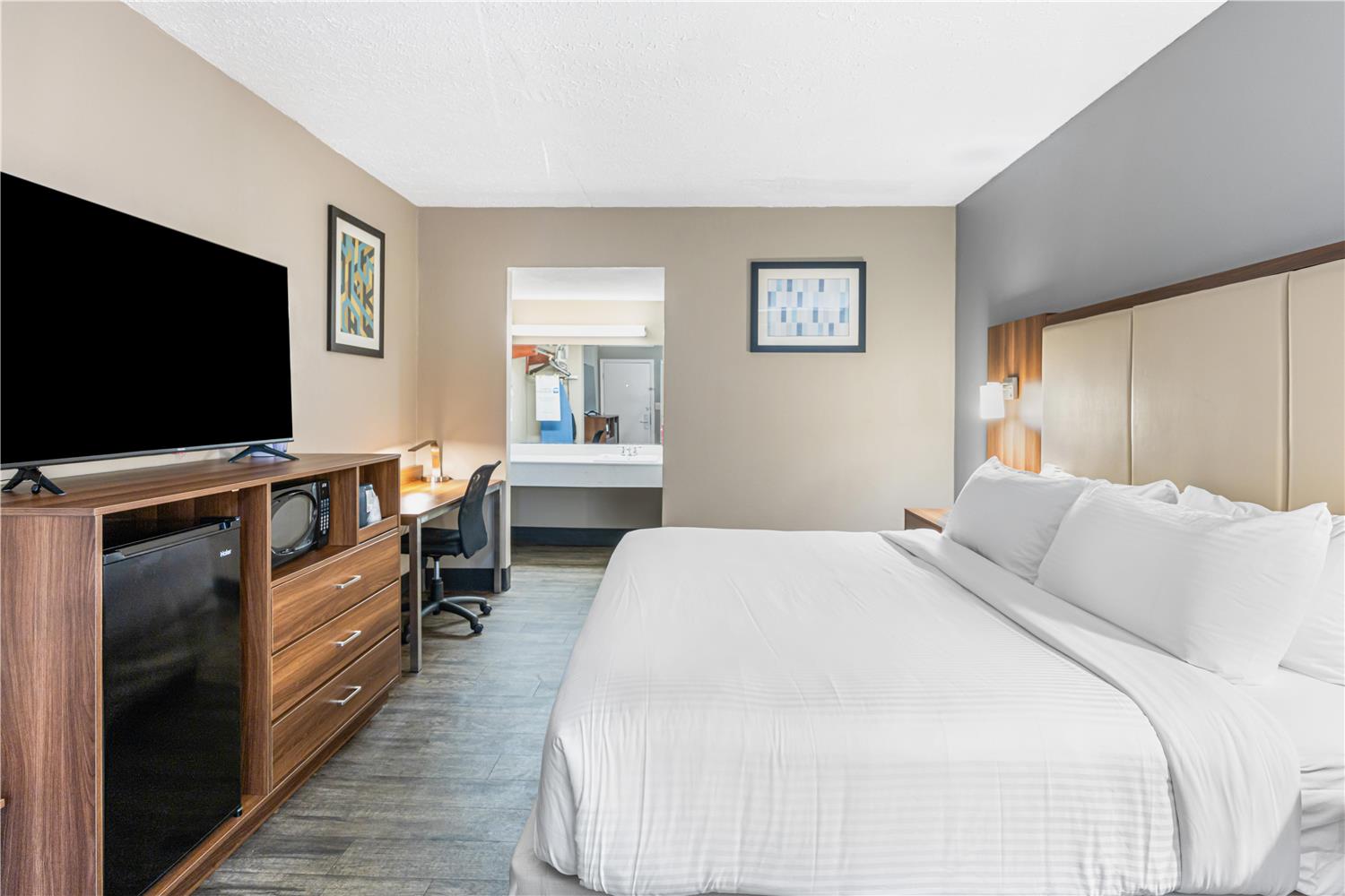 Room, King Bed