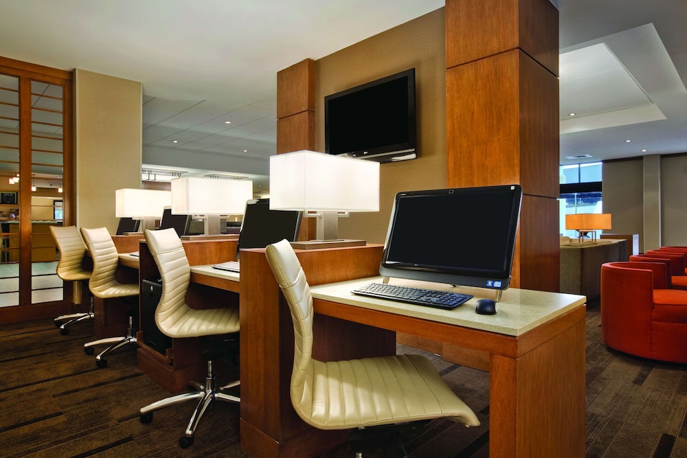 Hyatt Place San Jose/Downtown 50/55
