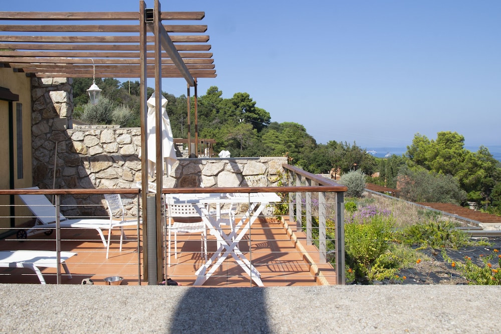 Elba Golf Apartments 58/62