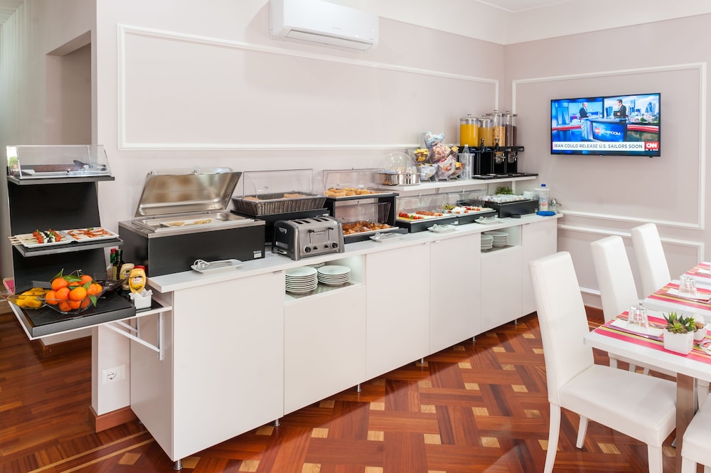 Relais Trevi 95 Boutique Hotel 65/74