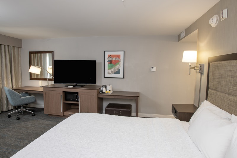 Hampton Inn Suites Cincinnati Kenwood Oh 5/43