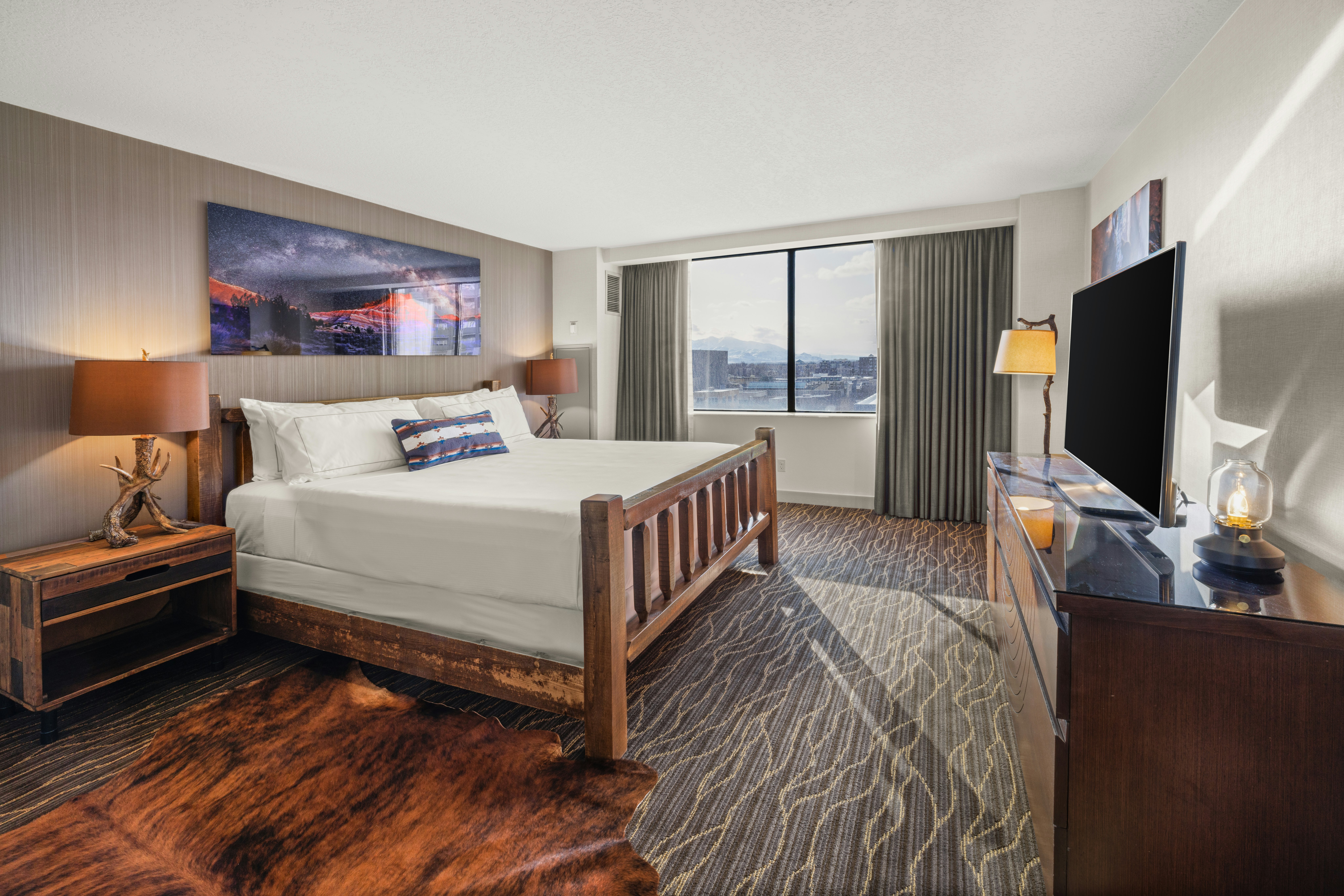 1 BEDROOM, SUITE, CABIN, KING BED