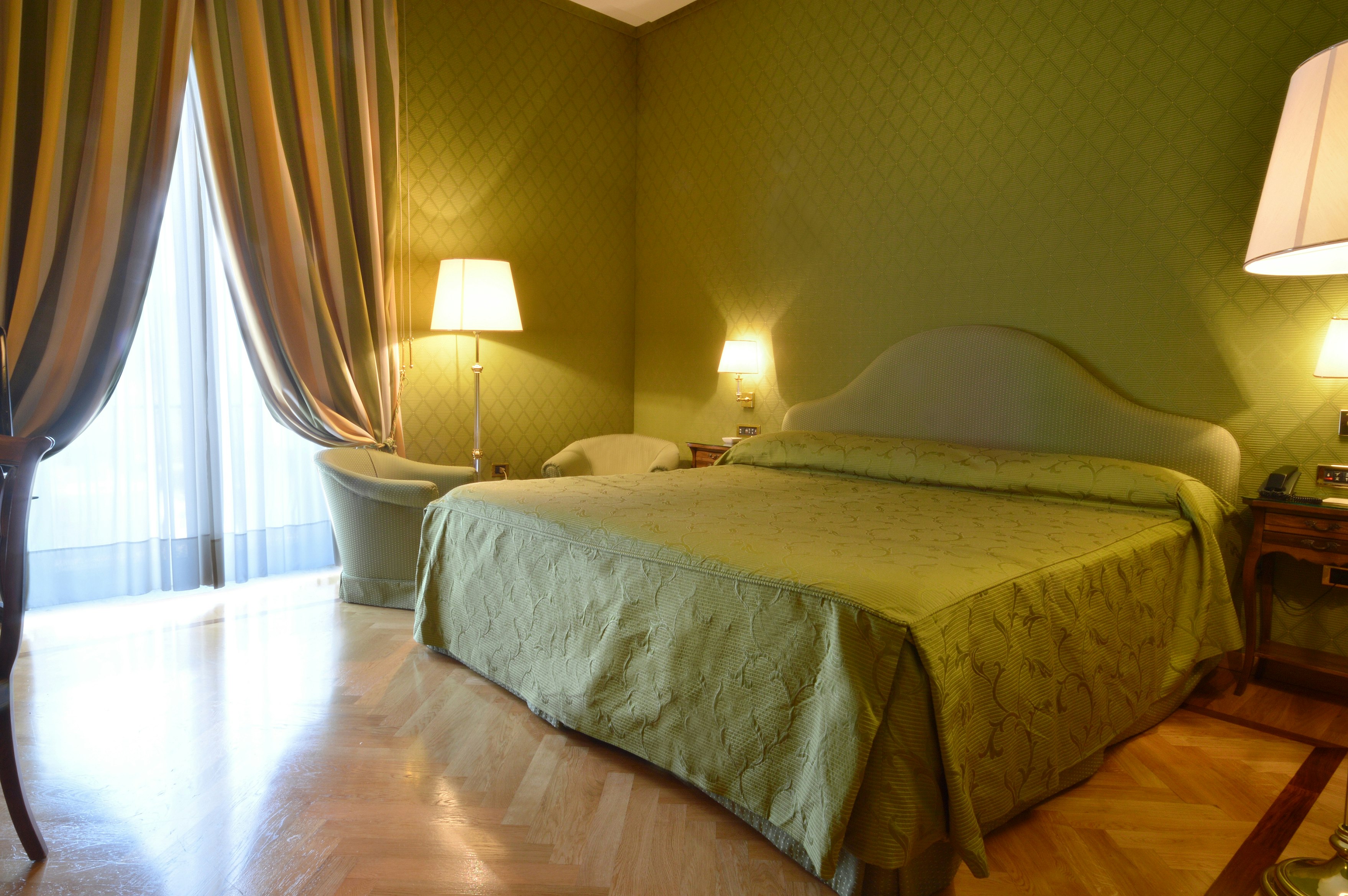 Grand Hotel Vesuvio Naples 10/50