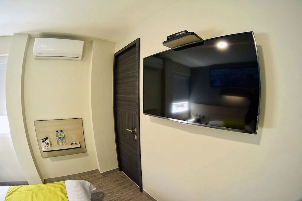 Hotel Expo Inn 30/65