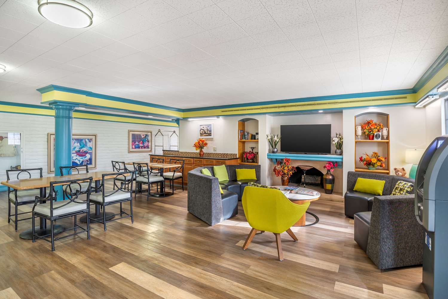 Econo Lodge Richmond-North Chesterfield 14/25