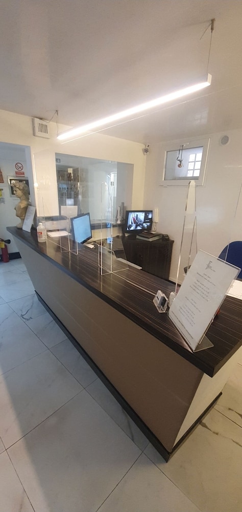 Colonna Suite 10/78