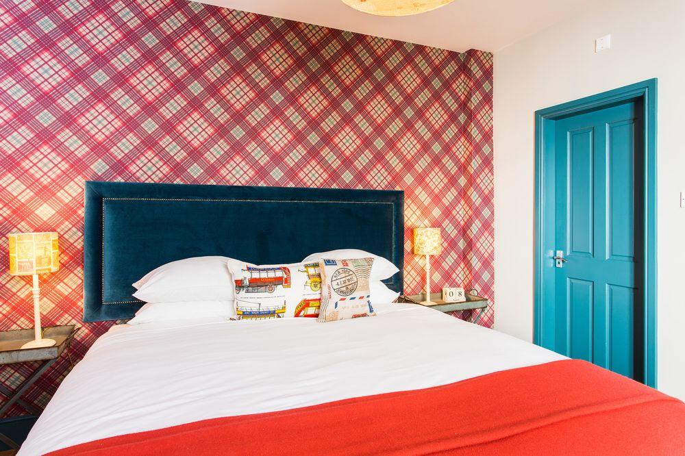 Standard, Double Bed