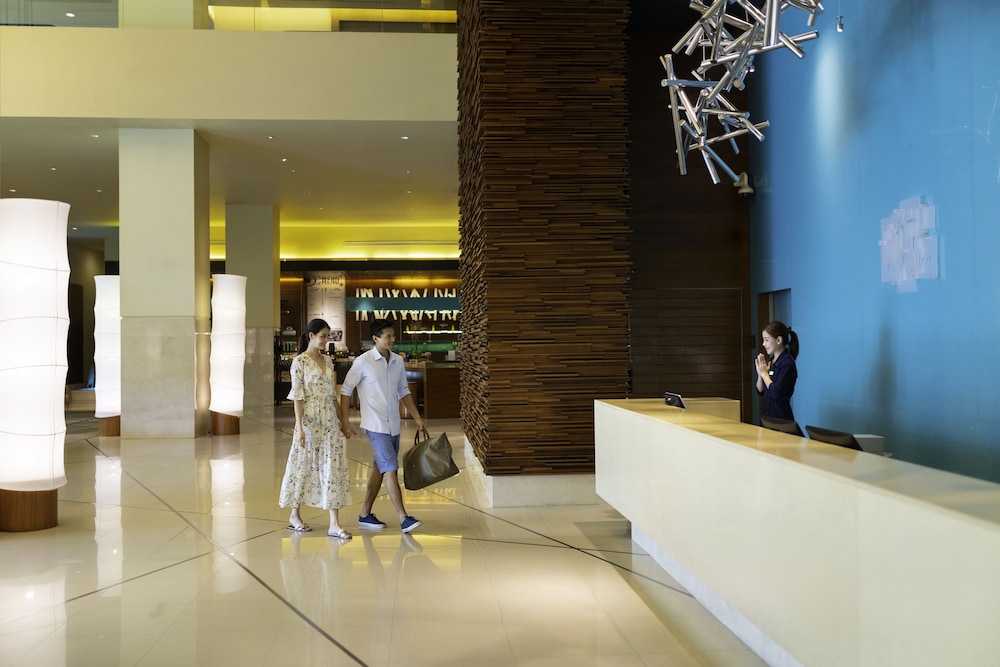 Holiday Inn Pattaya Hotel 6/83