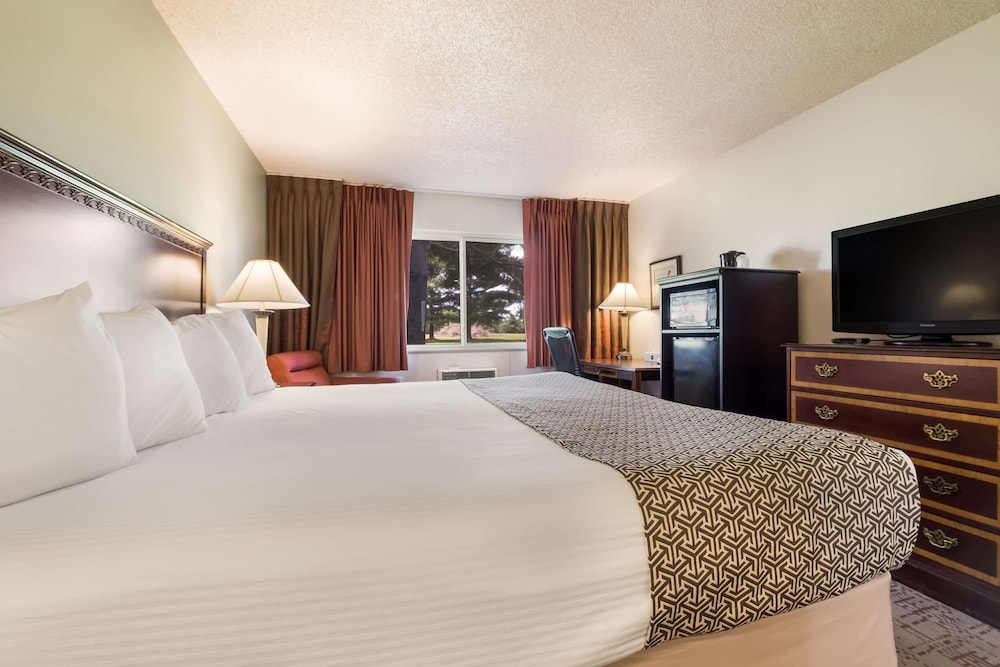Surestay Hotel By Best Western Thomson 19/41