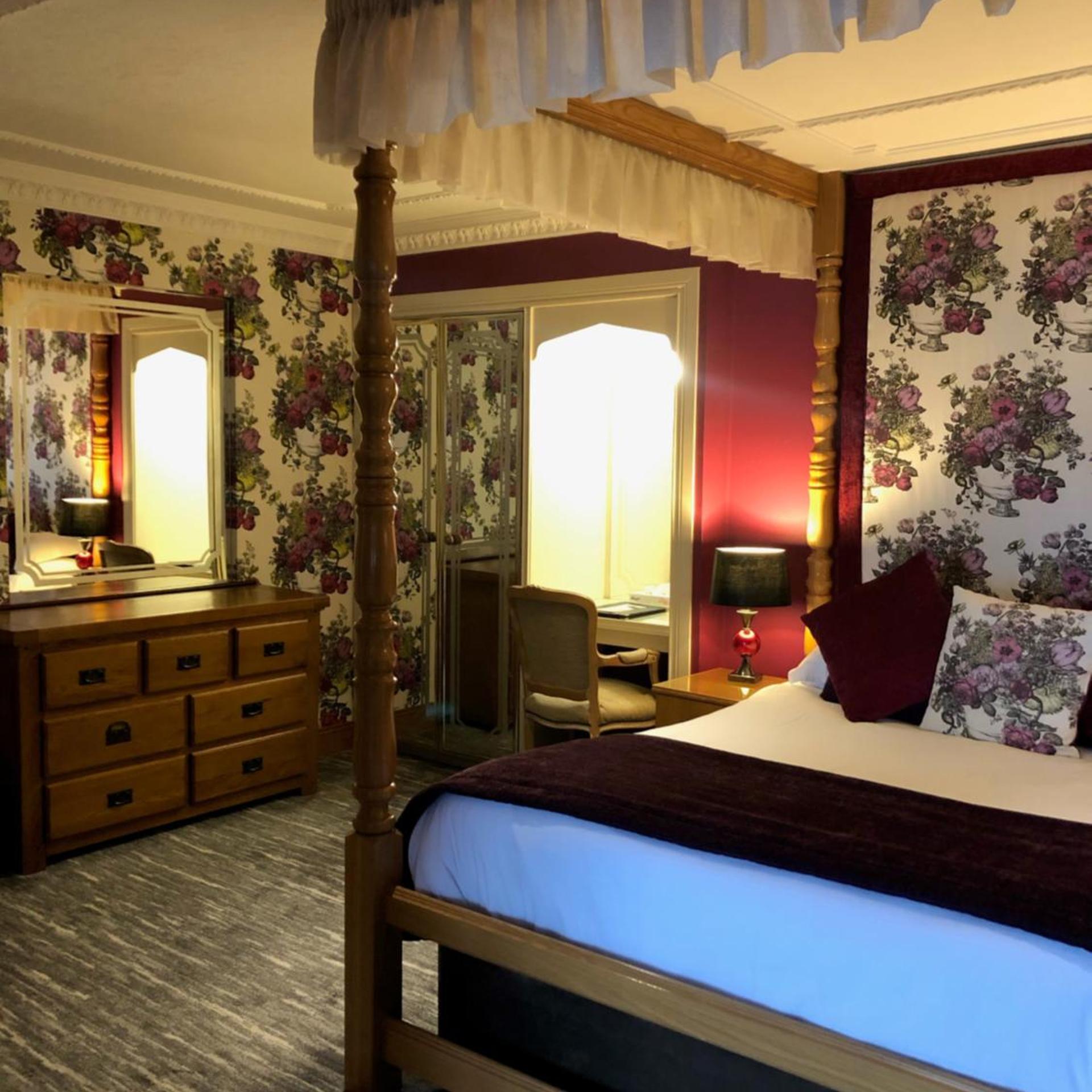Room, King Bed, Sea View