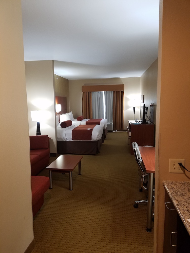 Best Western Plus Finger Lakes Inn & Suites 31/32
