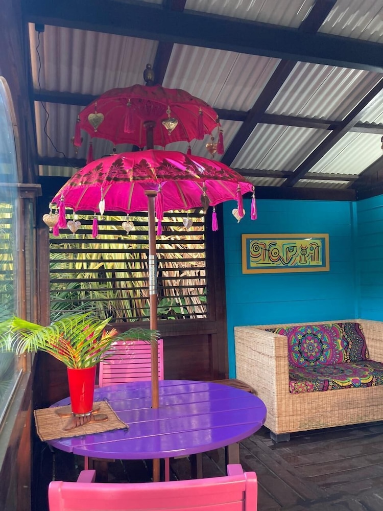 Piton Bungalows 33/50