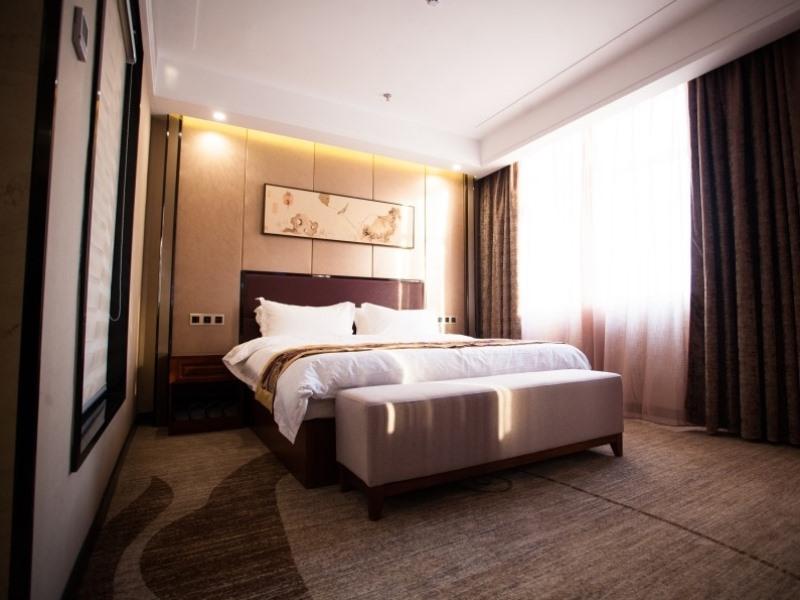GreenTree Eastern Bozhou Jingwan Wealth Centre Hotel 14/28