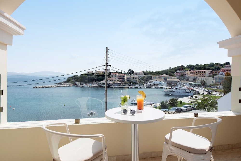 Melina Bay Boutique Hotel 52/60